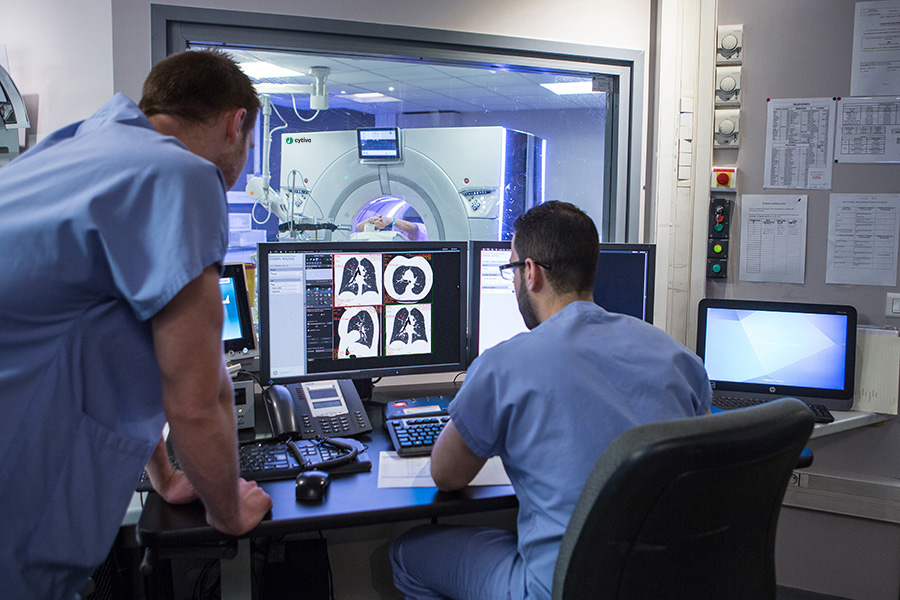 Physicians diagnostics oncology