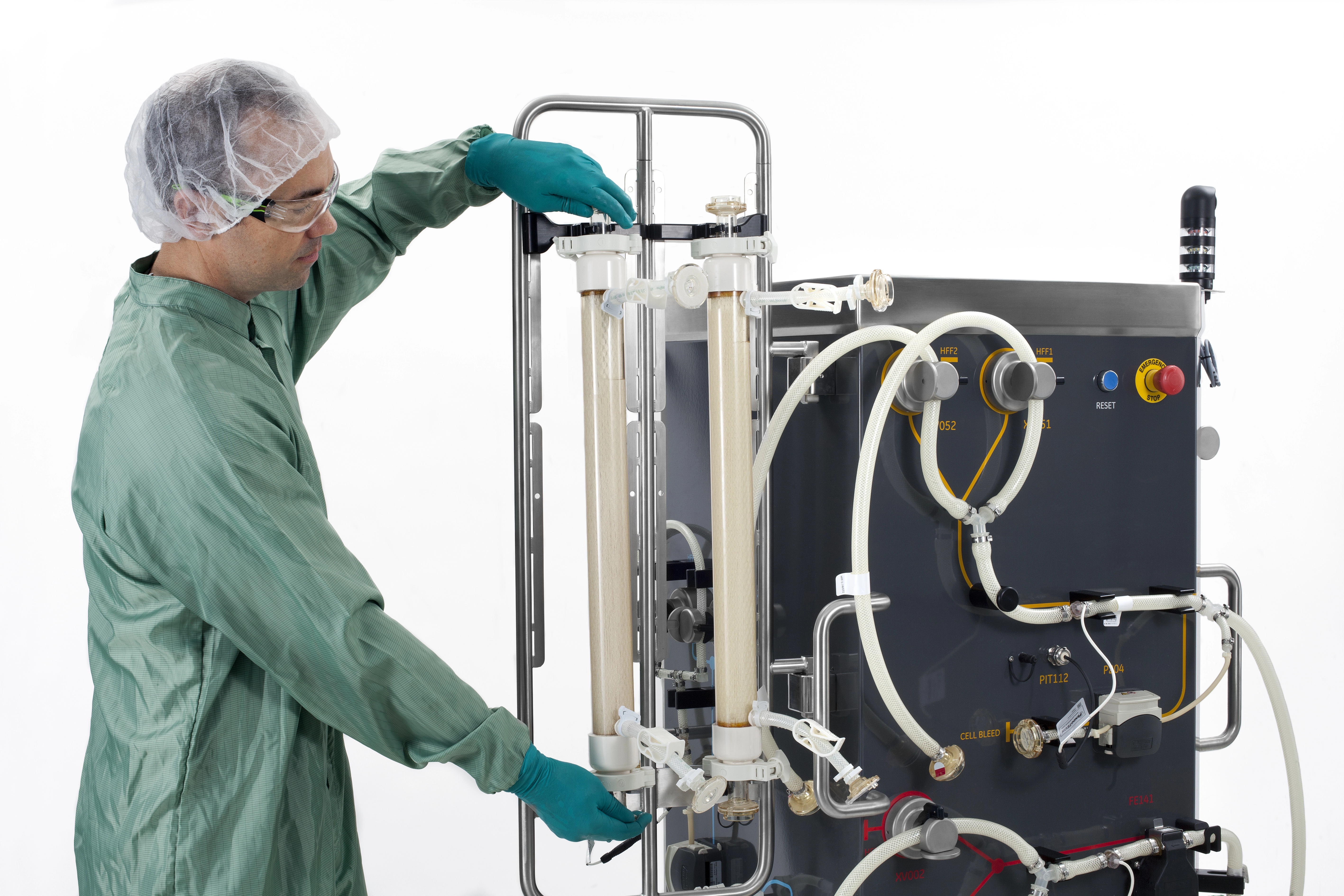Xcellerex Automated Perfusion System hollow fiber filter installation