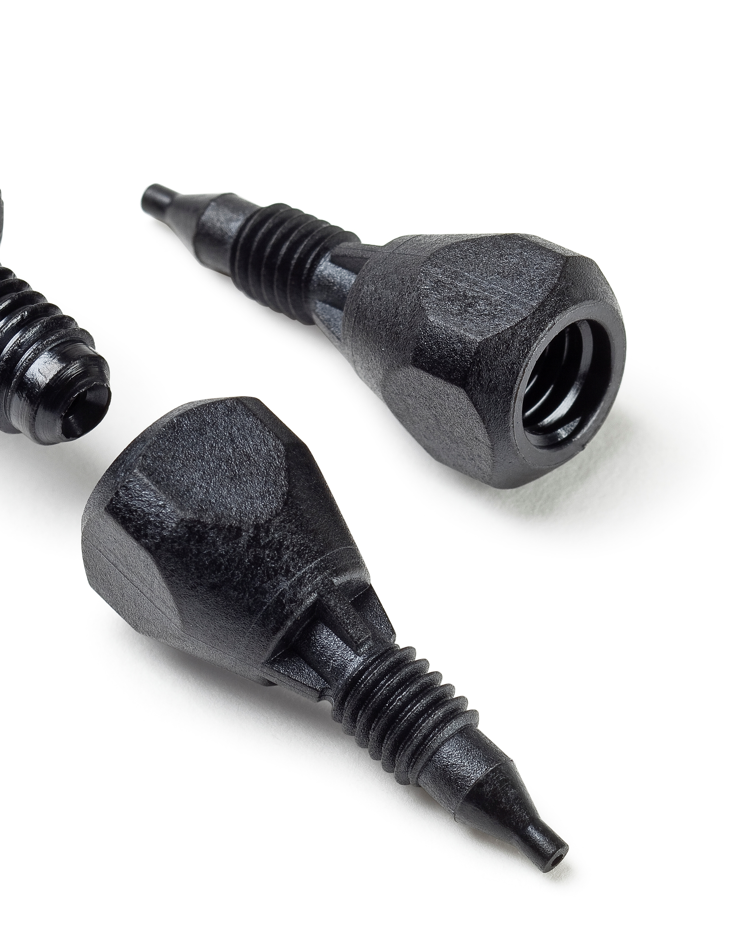 Union M6 female - 1/16" male