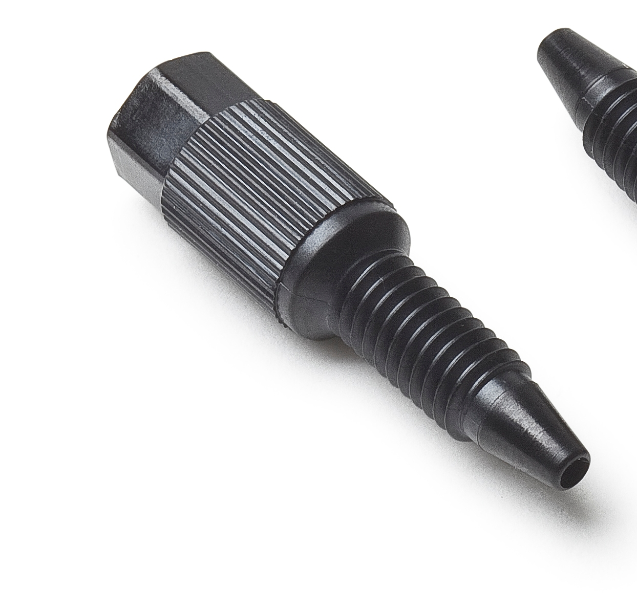 Fingertight Connector 1/16" Male