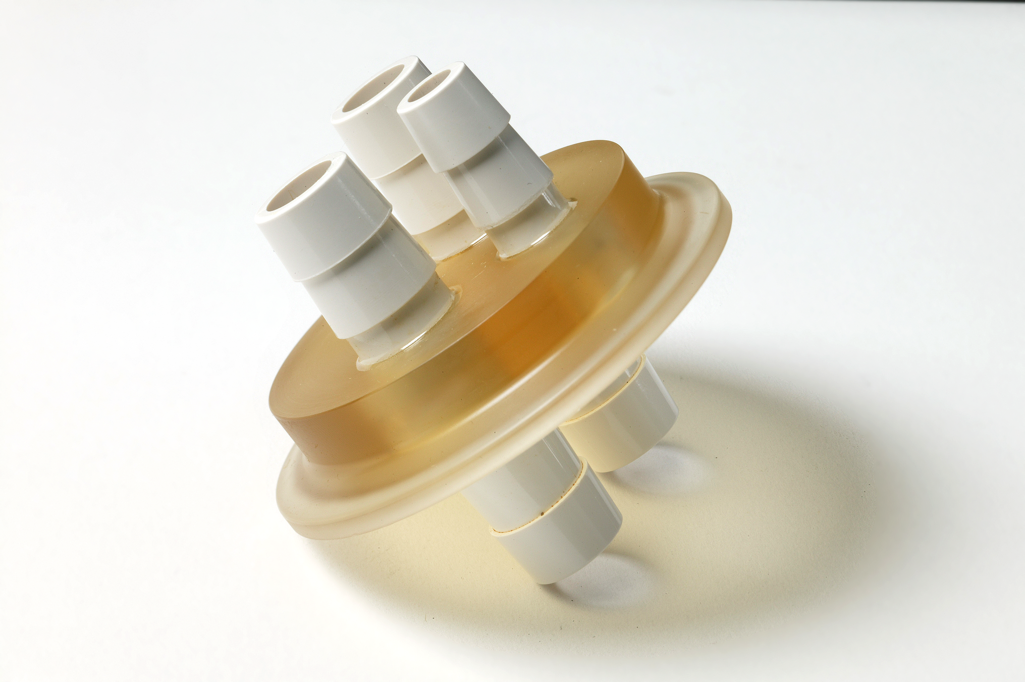 Replacement cap for 2- and 5-liter polysulfone reservoirs. Autoclavable. (FRV-CP2/5A)