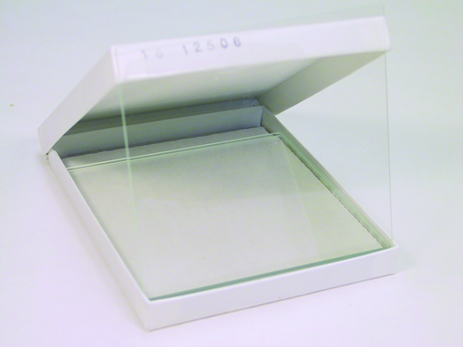 Rectangular glass plates, 10 &times; 10.5 cm