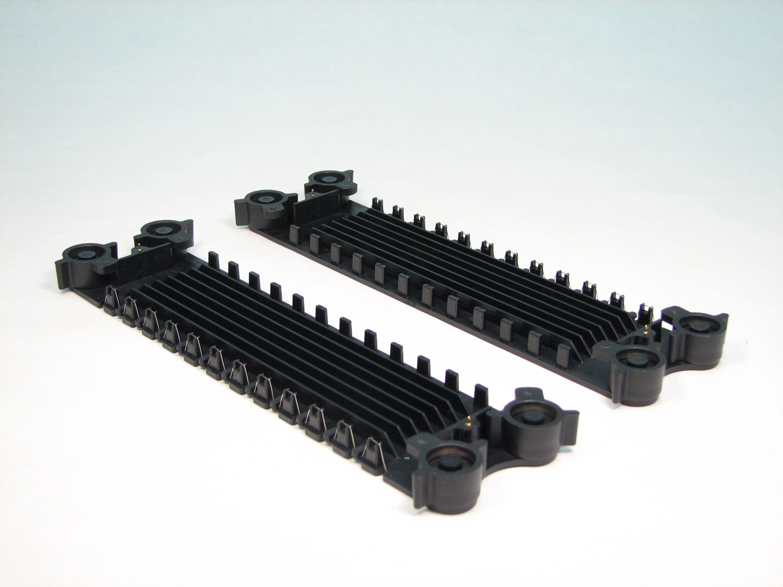 Electrode set for manifold