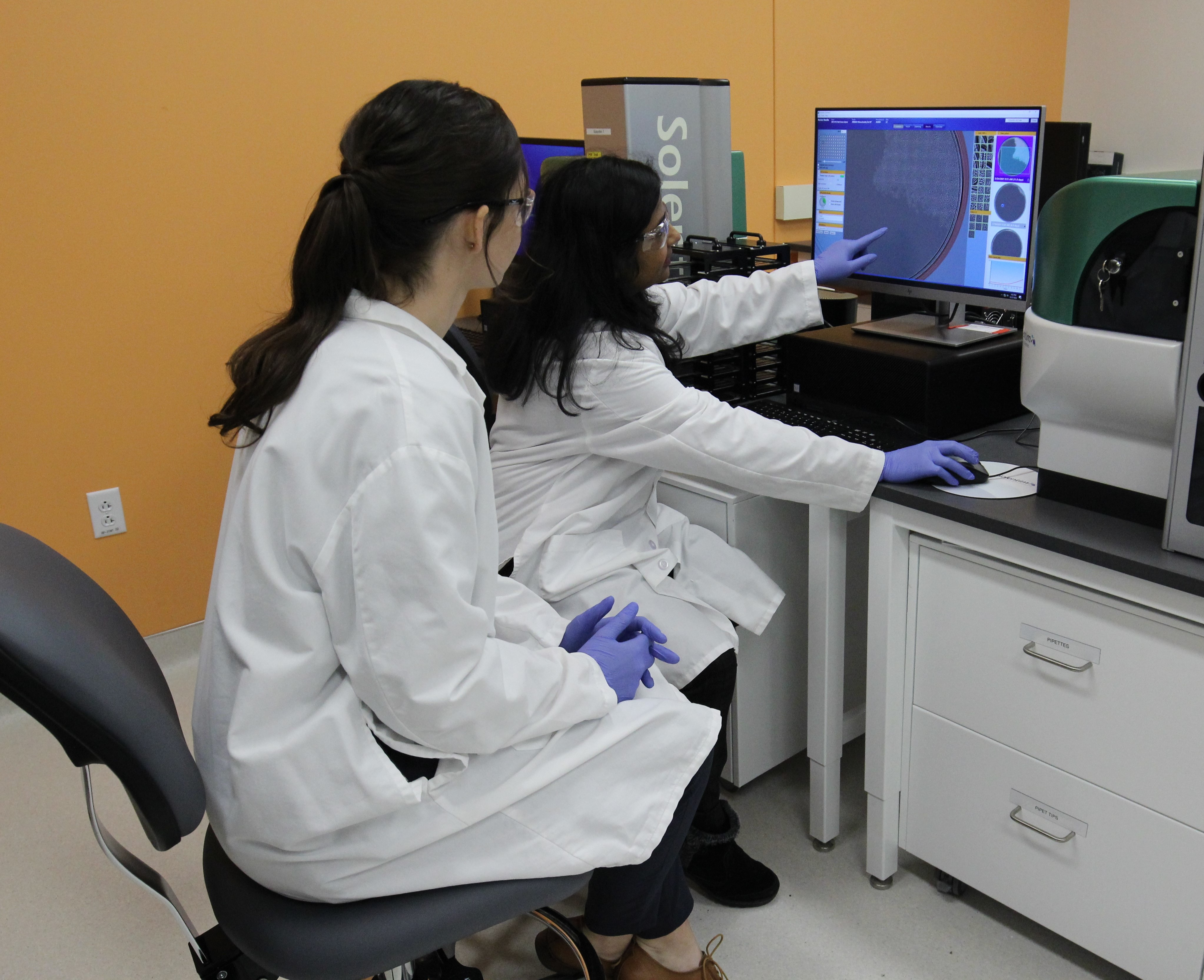 Cell culture center of excellence owmen in lab 1